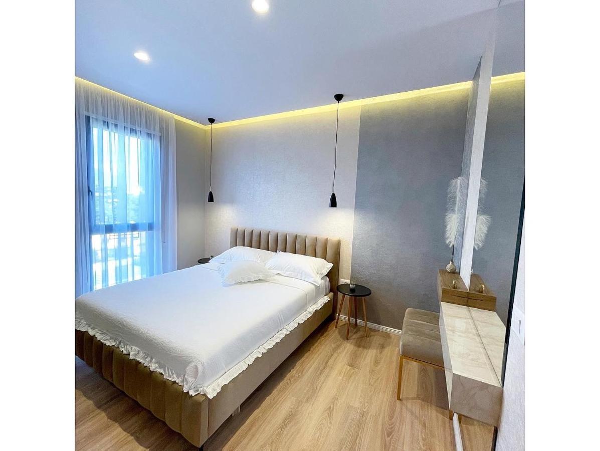 Green Terrace Apartment 5 Tirana Exteriör bild