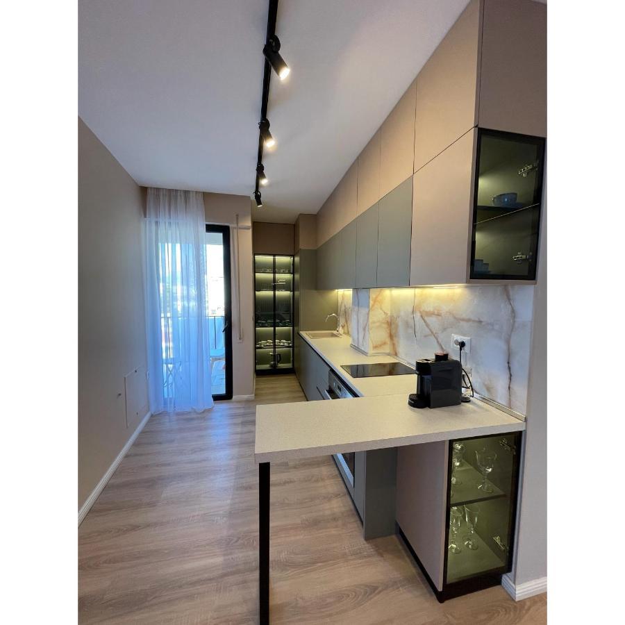 Green Terrace Apartment 5 Tirana Exteriör bild